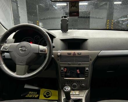 Серый Опель Астра, объемом двигателя 1.6 л и пробегом 249 тыс. км за 5700 $, фото 11 на Automoto.ua