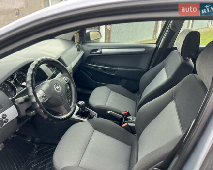 Опель Астра 2006 в Тернополе на Automoto.ua Серый Опель Астра, объемом двигателя 1.2 л и пробегом 300 тыс. км за 3999 $, фото 41 на Automoto.ua