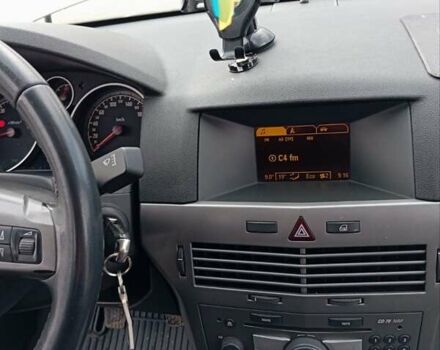 Серый Опель Астра, объемом двигателя 1.6 л и пробегом 198 тыс. км за 5200 $, фото 27 на Automoto.ua