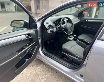 Опель Астра 2006 в Тернополе на Automoto.ua Серый Опель Астра, объемом двигателя 1.2 л и пробегом 300 тыс. км за 3999 $, фото 36 на Automoto.ua