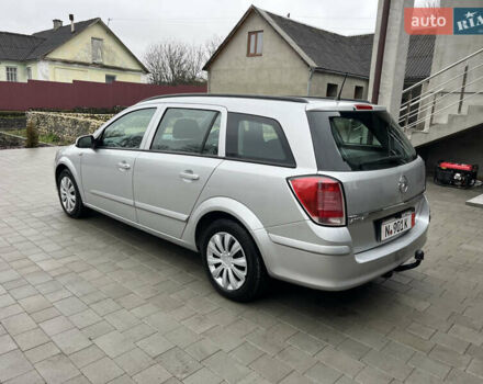 Серый Опель Астра, объемом двигателя 1.6 л и пробегом 198 тыс. км за 4450 $, фото 9 на Automoto.ua