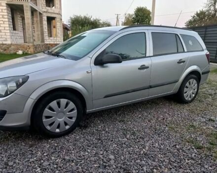 Серый Опель Астра, объемом двигателя 1.9 л и пробегом 300 тыс. км за 2200 $, фото 4 на Automoto.ua