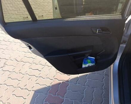 Серый Опель Астра, объемом двигателя 1.4 л и пробегом 311 тыс. км за 4500 $, фото 8 на Automoto.ua