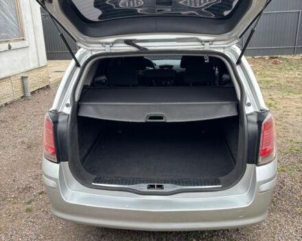 Серый Опель Астра, объемом двигателя 1.6 л и пробегом 245 тыс. км за 5450 $, фото 3 на Automoto.ua