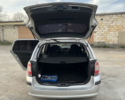 Серый Опель Астра, объемом двигателя 1.7 л и пробегом 270 тыс. км за 4800 $, фото 4 на Automoto.ua