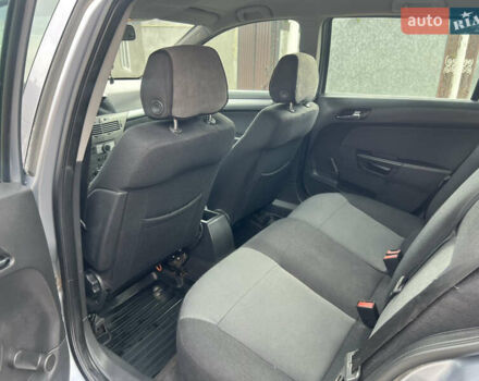 Опель Астра 2006 в Тернополе на Automoto.ua Серый Опель Астра, объемом двигателя 1.2 л и пробегом 300 тыс. км за 3999 $, фото 44 на Automoto.ua