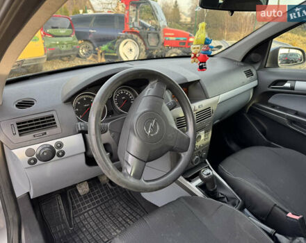 Сірий Опель Астра, об'ємом двигуна 1.69 л та пробігом 266 тис. км за 4500 $, фото 11 на Automoto.ua