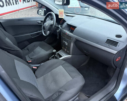 Серый Опель Астра, объемом двигателя 1.6 л и пробегом 333 тыс. км за 3300 $, фото 21 на Automoto.ua