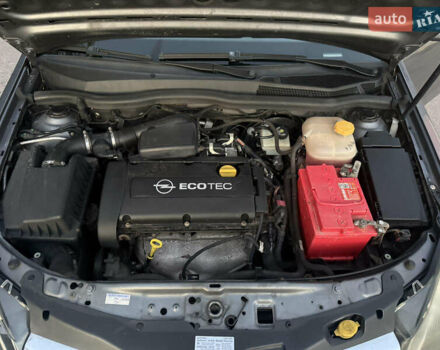 Серый Опель Астра, объемом двигателя 1.6 л и пробегом 308 тыс. км за 5299 $, фото 8 на Automoto.ua