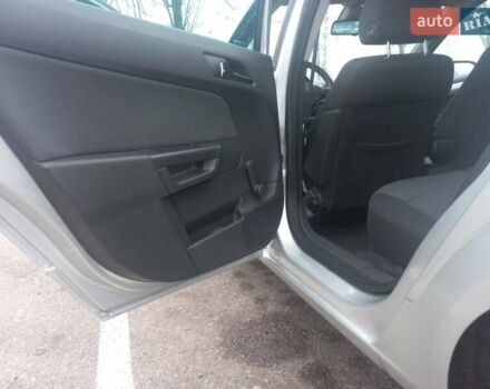 Серый Опель Астра, объемом двигателя 1.6 л и пробегом 227 тыс. км за 4600 $, фото 8 на Automoto.ua