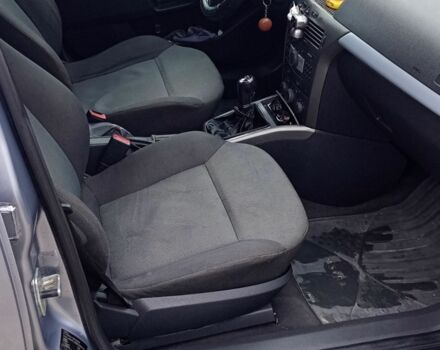 Серый Опель Астра, объемом двигателя 1.6 л и пробегом 287 тыс. км за 3900 $, фото 15 на Automoto.ua