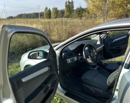 Опель Астра 2006 в Нетешине на Automoto.ua Серый Опель Астра, объемом двигателя 1.6 л и пробегом 265 тыс. км за 4800 $, фото 10 на Automoto.ua