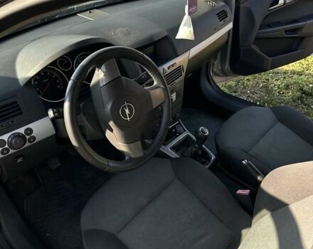 Опель Астра 2006 в Нетешине на Automoto.ua Серый Опель Астра, объемом двигателя 1.6 л и пробегом 265 тыс. км за 4800 $, фото 12 на Automoto.ua