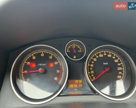 Серый Опель Астра, объемом двигателя 1.6 л и пробегом 198 тыс. км за 4450 $, фото 13 на Automoto.ua