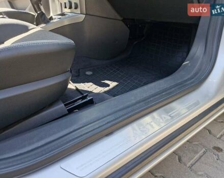 Серый Опель Астра, объемом двигателя 1.8 л и пробегом 225 тыс. км за 6300 $, фото 17 на Automoto.ua