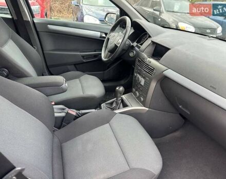 Серый Опель Астра, объемом двигателя 1.6 л и пробегом 126 тыс. км за 5450 $, фото 6 на Automoto.ua