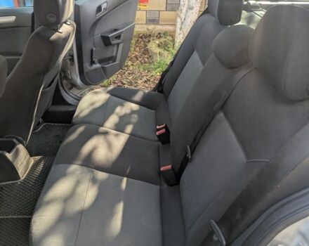 Серый Опель Астра, объемом двигателя 1.6 л и пробегом 197 тыс. км за 4000 $, фото 8 на Automoto.ua