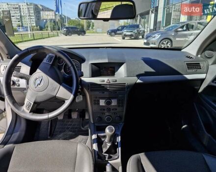 Серый Опель Астра, объемом двигателя 1.8 л и пробегом 225 тыс. км за 6300 $, фото 19 на Automoto.ua