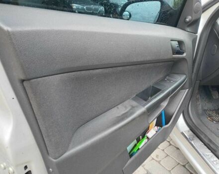 Серый Опель Астра, объемом двигателя 1.3 л и пробегом 250 тыс. км за 4840 $, фото 8 на Automoto.ua