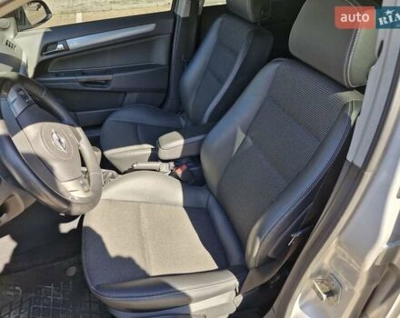 Серый Опель Астра, объемом двигателя 1.8 л и пробегом 225 тыс. км за 6300 $, фото 21 на Automoto.ua