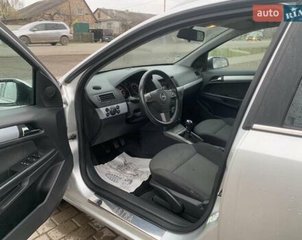 Серый Опель Астра, объемом двигателя 1.6 л и пробегом 195 тыс. км за 4790 $, фото 5 на Automoto.ua