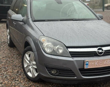 Серый Опель Астра, объемом двигателя 1.6 л и пробегом 271 тыс. км за 3999 $, фото 17 на Automoto.ua