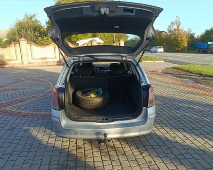 Серый Опель Астра, объемом двигателя 1.8 л и пробегом 260 тыс. км за 4250 $, фото 5 на Automoto.ua