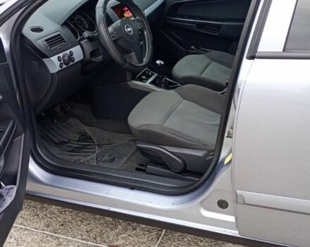 Серый Опель Астра, объемом двигателя 1.6 л и пробегом 287 тыс. км за 3900 $, фото 16 на Automoto.ua