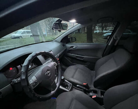 Серый Опель Астра, объемом двигателя 1.91 л и пробегом 349 тыс. км за 4600 $, фото 5 на Automoto.ua