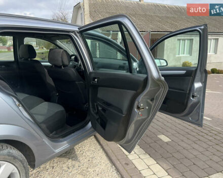 Опель Астра 2006 в Тернополе на Automoto.ua Серый Опель Астра, объемом двигателя 1.2 л и пробегом 300 тыс. км за 3999 $, фото 51 на Automoto.ua