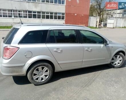 Серый Опель Астра, объемом двигателя 1.2 л и пробегом 280 тыс. км за 5200 $, фото 3 на Automoto.ua