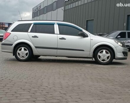 Сірий Опель Астра, об'ємом двигуна 1.3 л та пробігом 250 тис. км за 5190 $, фото 4 на Automoto.ua