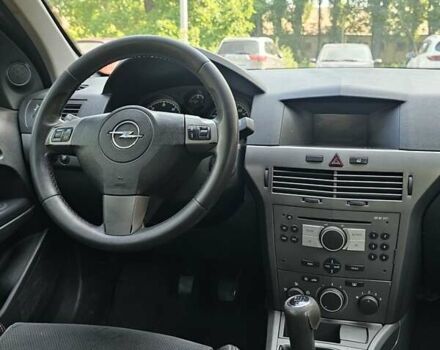 Сірий Опель Астра, об'ємом двигуна 1.25 л та пробігом 200 тис. км за 3200 $, фото 18 на Automoto.ua