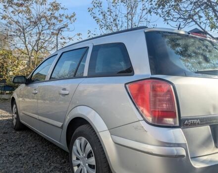 Серый Опель Астра, объемом двигателя 1.6 л и пробегом 197 тыс. км за 4000 $, фото 2 на Automoto.ua