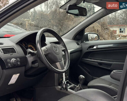 Серый Опель Астра, объемом двигателя 1.6 л и пробегом 310 тыс. км за 5000 $, фото 22 на Automoto.ua