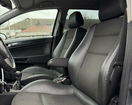 Серый Опель Астра, объемом двигателя 1.6 л и пробегом 310 тыс. км за 5000 $, фото 15 на Automoto.ua