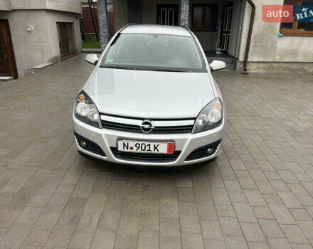 Серый Опель Астра, объемом двигателя 1.6 л и пробегом 198 тыс. км за 4450 $, фото 2 на Automoto.ua
