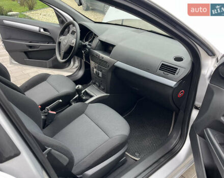 Серый Опель Астра, объемом двигателя 1.6 л и пробегом 198 тыс. км за 4450 $, фото 24 на Automoto.ua