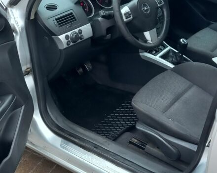 Серый Опель Астра, объемом двигателя 1.9 л и пробегом 395 тыс. км за 3000 $, фото 5 на Automoto.ua