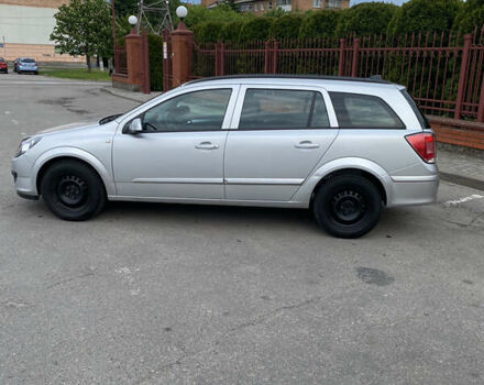 Серый Опель Астра, объемом двигателя 1.4 л и пробегом 280 тыс. км за 5000 $, фото 1 на Automoto.ua