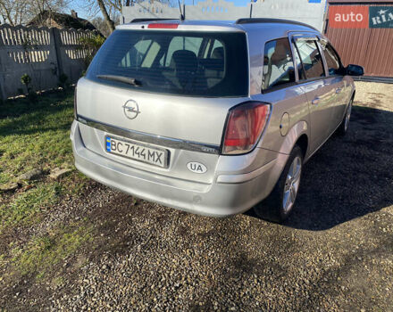 Серый Опель Астра, объемом двигателя 1.3 л и пробегом 385 тыс. км за 4500 $, фото 2 на Automoto.ua