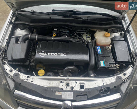 Серый Опель Астра, объемом двигателя 1.3 л и пробегом 385 тыс. км за 4500 $, фото 21 на Automoto.ua