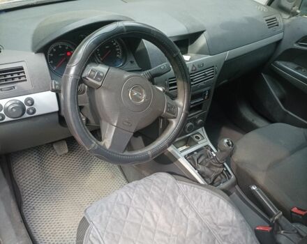 Серый Опель Астра, объемом двигателя 1.6 л и пробегом 245 тыс. км за 4500 $, фото 6 на Automoto.ua