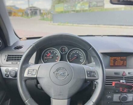 Сірий Опель Астра, об'ємом двигуна 1.6 л та пробігом 260 тис. км за 4700 $, фото 2 на Automoto.ua