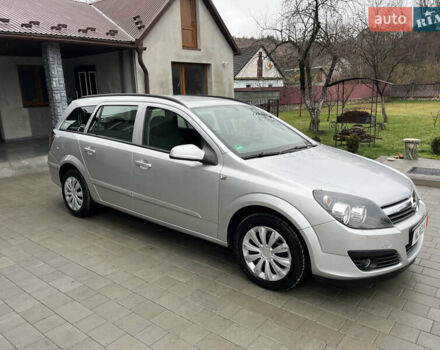 Серый Опель Астра, объемом двигателя 1.6 л и пробегом 198 тыс. км за 4450 $, фото 4 на Automoto.ua