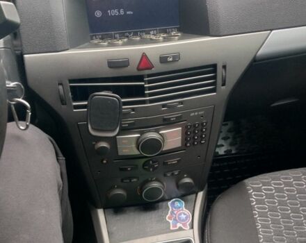 Серый Опель Астра, объемом двигателя 1.6 л и пробегом 320 тыс. км за 3500 $, фото 5 на Automoto.ua