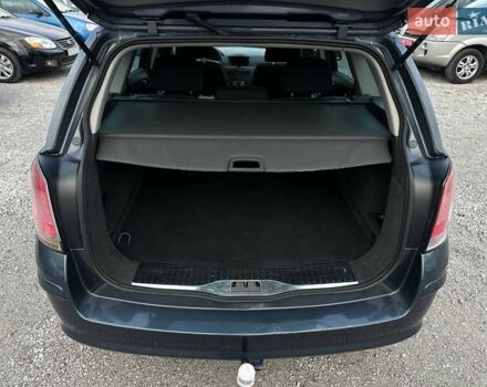 Серый Опель Астра, объемом двигателя 1.6 л и пробегом 126 тыс. км за 5450 $, фото 16 на Automoto.ua