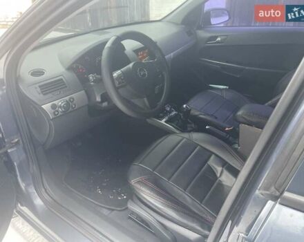 Серый Опель Астра, объемом двигателя 1.25 л и пробегом 212 тыс. км за 5000 $, фото 4 на Automoto.ua