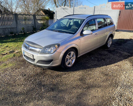 Серый Опель Астра, объемом двигателя 1.3 л и пробегом 385 тыс. км за 4500 $, фото 5 на Automoto.ua