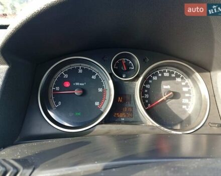 Серый Опель Астра, объемом двигателя 1.9 л и пробегом 258 тыс. км за 4400 $, фото 2 на Automoto.ua